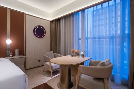 Crystal  Hotel Qingdao The Mall of Splendors Отели рядом со станцией Chengyang Railway Station