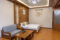 Yuexiangyuan Homestay (Jianchuan Ancient City Branch)