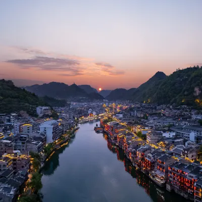 Zhenyuan Jingsu Meishe Hotels near Zhusheng Bridge