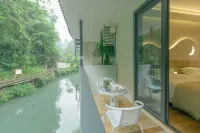 Dehang Shuangyue Villa Homestay - พร้อมระเบียง