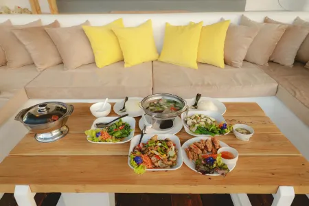 Elephant pool villa maetang chiangmai