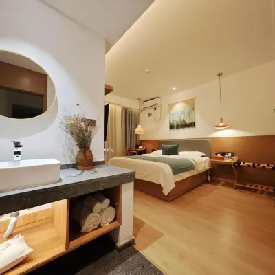 Qujing Lanting Hotel (The Bund) Hotels near Qujing Bund Cultural Tourism Scenic Area
