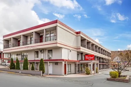 Red Roof Inn Stroudsburg Отели в г. Аппер Маунт Бетел Тауншип