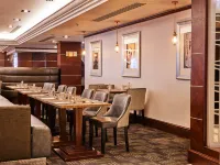 ذا ماربل آرتش هوتل، باي ثيسل Hotels near ويست إند
