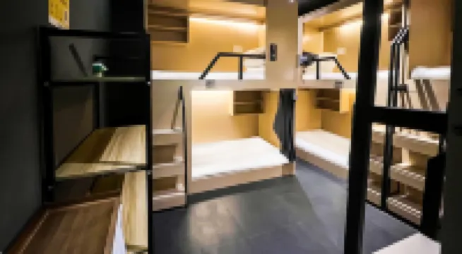 HOMIE Youth Hostel