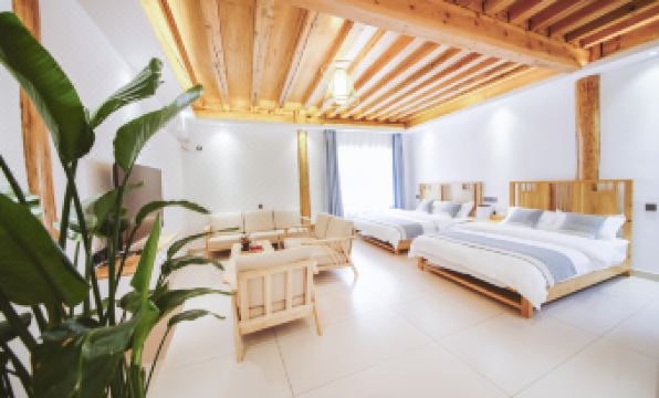 Shangri-La Banshan Courtyard B&B (Dukezong Ancient Town Branch)