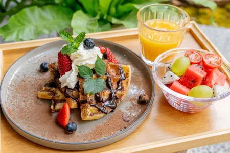 TheYardHotelShanghai Отели рядом с достопримечательностью «Nanfang Xiuxian Guangchang Taiwan Fengqing Street»