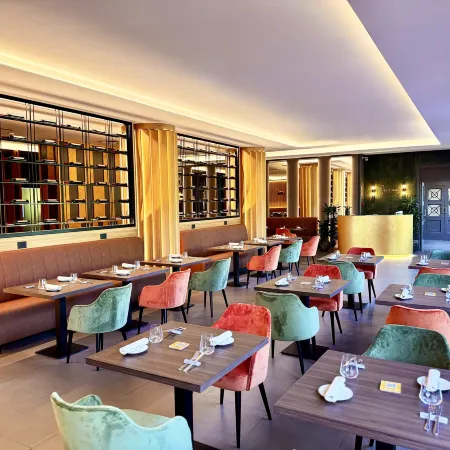 Crowne Plaza ROME - ST. PETER'S by IHG Отели рядом с достопримечательностью «Вилла Карпенья»
