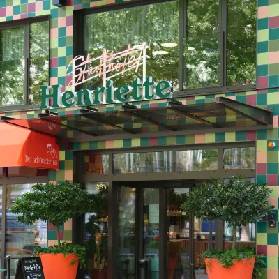 達斯卡普里酒店 鄰近内斯特罗伊广场的酒店
