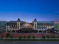 Wanda Moments Hot Spring Hotel (Tourism Service Center of West Changbai Mountain) Hotels in Fusong