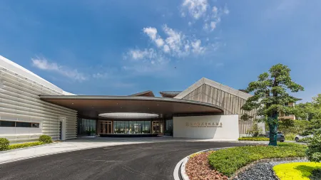 Yuan'an Taohualing Shuangquan Hotel Отели в г. Юаньань