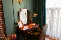 Creek & Mountain Lodge