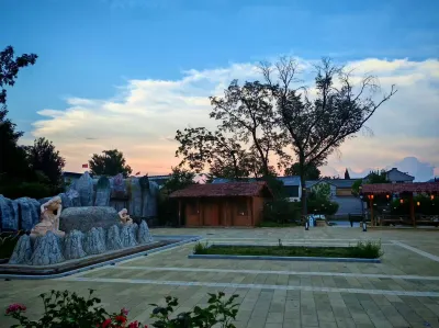 sheng yi tang