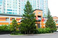Comfort Hotel Astana Hotels near Moncler