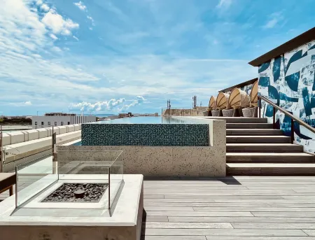 THE NEST NAHA