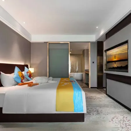 Petals&Sun Hotel (Luzhou Financial Center Mixc)