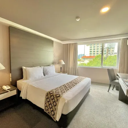 88 Courtyard Hotel