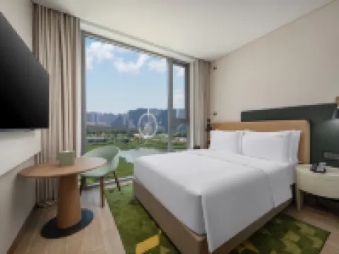 Holiday Inn BEIHAI SILVER BEACH by IHG Hotels near Beihai Golden Bay Mangrove Ecotourist Region