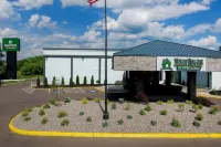 HomeTowne Studios & Conference Center Cortland Hotels in 