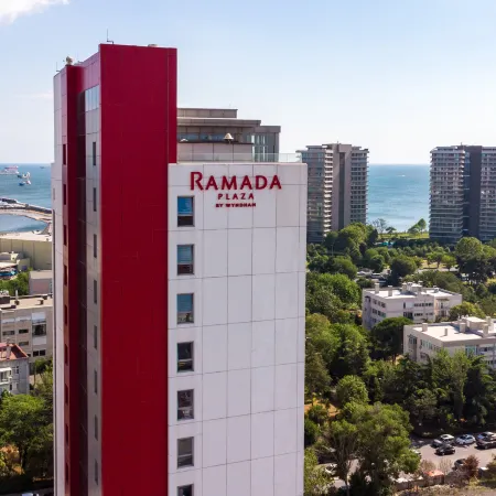 Ramada Plaza by Wyndham İstanbul Ataköy Отели рядом с достопримечательностью «Бакыркёй»