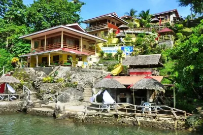 D & A Seaside Cottages Hotel in zona The Sunken Cemetery