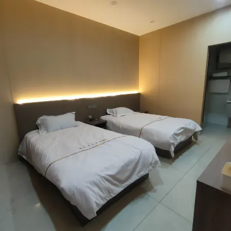 Mingguang Shunda Hotel