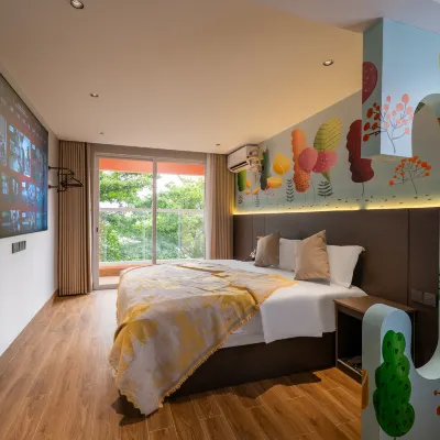 Floral Hotel·Fanxi Hotel(Shunde Fisherman's Wharf Store) Hotels near Shunde Ronggui Fisherman’s Pier