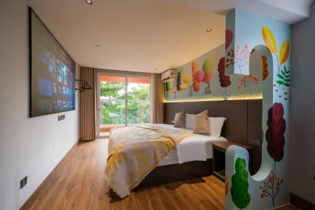 Floral Hotel·Fanxi Hotel(Shunde Fisherman's Wharf Store) Отели рядом с достопримечательностью «Ronggui Fisherman's Wharf, Shunde»