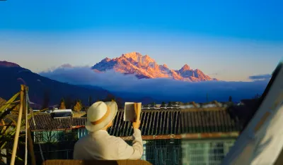 Date One Holiday Villa Hotels in Shuhe Old Town