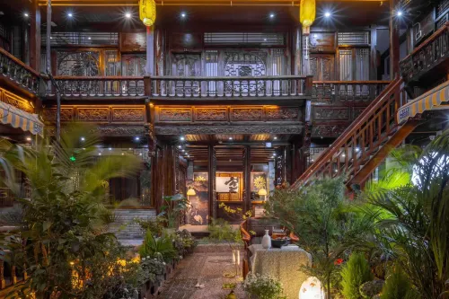 Lijiang Ancient Town and Road Inn (Sifang Street, Mufu, Dayan Ancient Town)