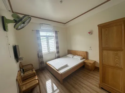 HOTEL HOANG GIA فنادق في 