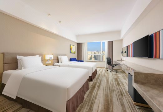 홀리데이 인 익스프레스