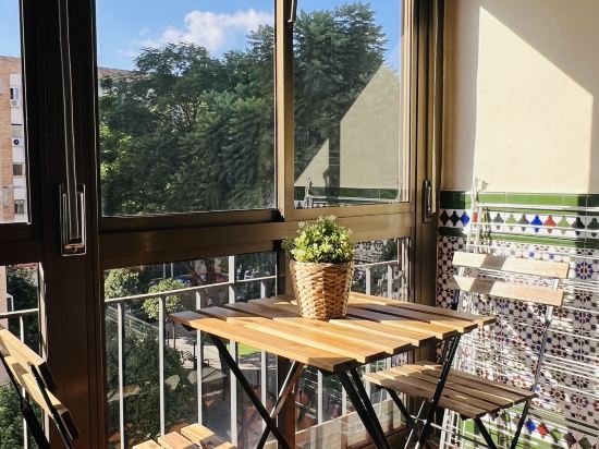 塞维利亚当地特色复古民宿