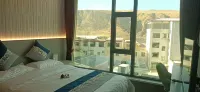 Yunlong Hotel - homestay