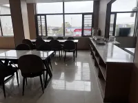 Yanchi Wanyue Crystal Theme Hotel Hotels in Yanchi