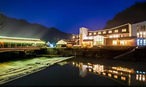 Xiang Xu Zhang Valley Inn