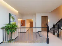 Lindianju (Dianchi Haigeng Dam) Hotels near Yunnan Nationalities Village