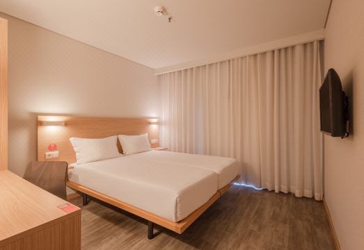 무브 호텔 포르투 노르치