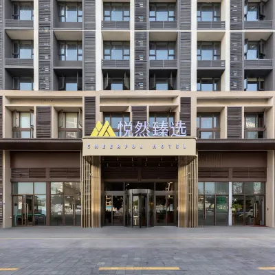 Yueran Premium Cheerful Hotel & Residence Hotels near Longmen Square