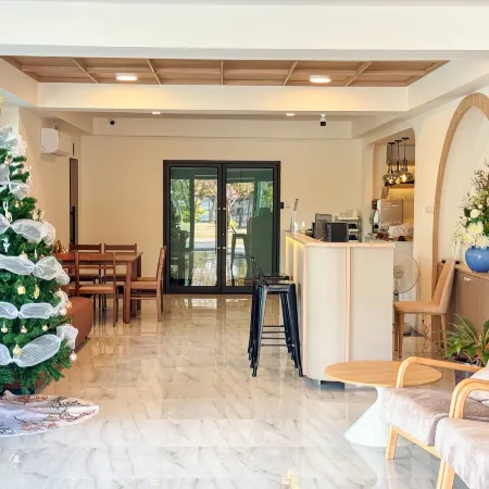 Day & Night Hotel Roi Et