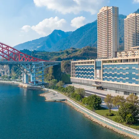 Changyang Binjiang Winston Hotel