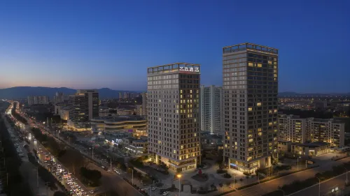 ELONG ME Hotel(Huai Bei University Town Branch)