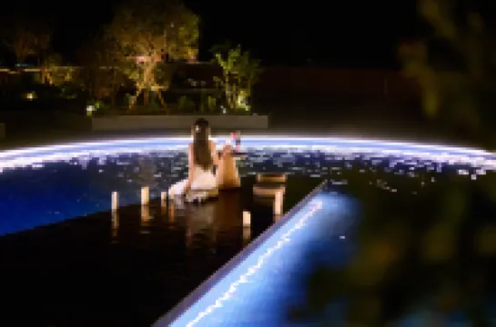 Lugu Lake Luzhixu Hotel (Sanjiacun Wharf Store)