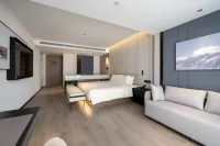 Starway Hotel (Guilin High-Tech Wanda Plaza Branch)