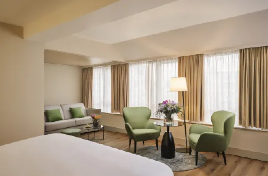 NH Düsseldorf Königsallee Hotels near City gate