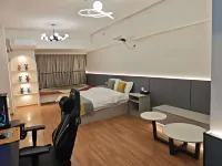Kawen E-sports Homestay (Langfang High-speed Railway Station Wanda Plaza)