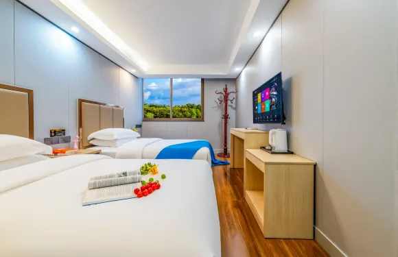 宇翰商務酒店（阜南縣人民醫院愛琴海購物公園店）