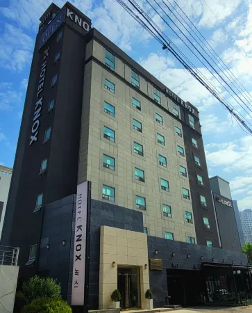 โรงแรมน็อกซ์