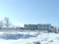 Urumqi County Freedom Mountains Homestay - Mountain view