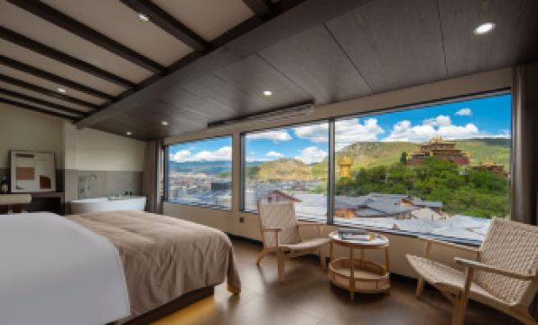 Shangri-La Yunbian View Homestay